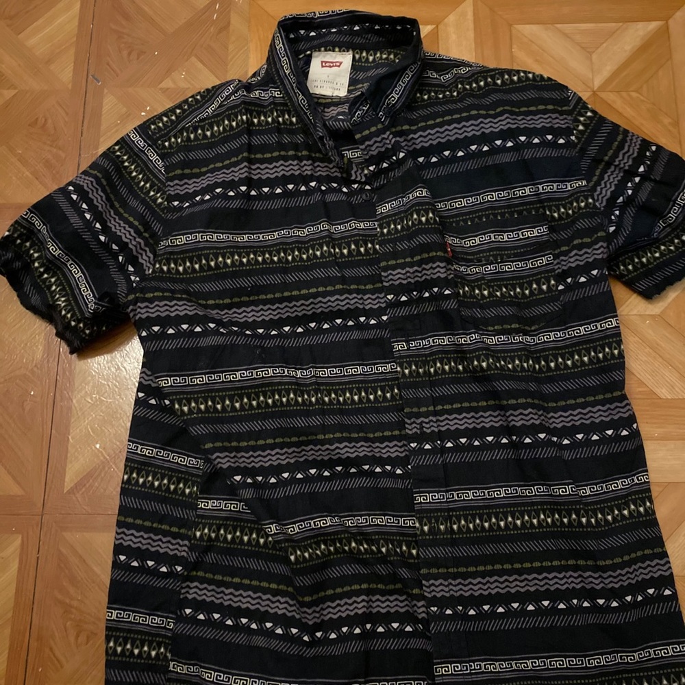 Levi’s button shirt